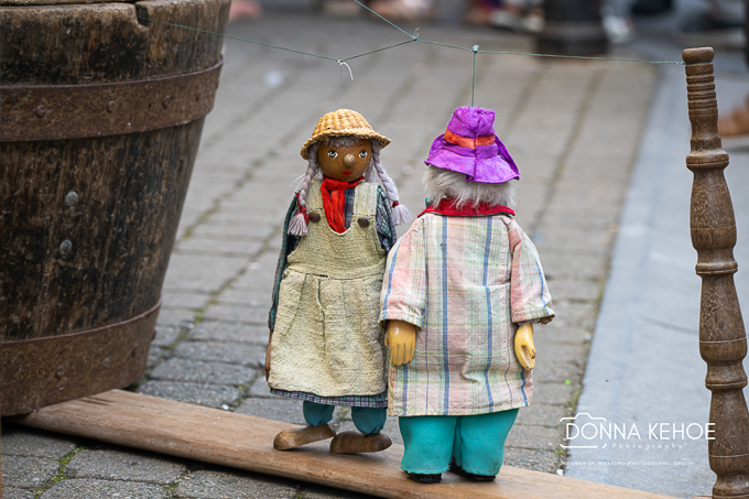 Tiny dancers
